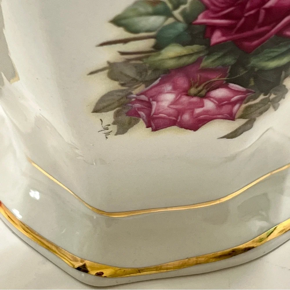 RARE Vintage Crown‎ Dorset Staffordshire England Teapot Floral Rose Gold Trim